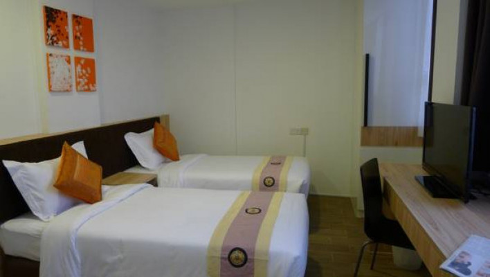 Photo 6