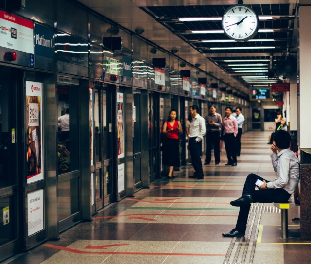 Singapore - interactive metro guide. MRT & LRT map, price, working hours